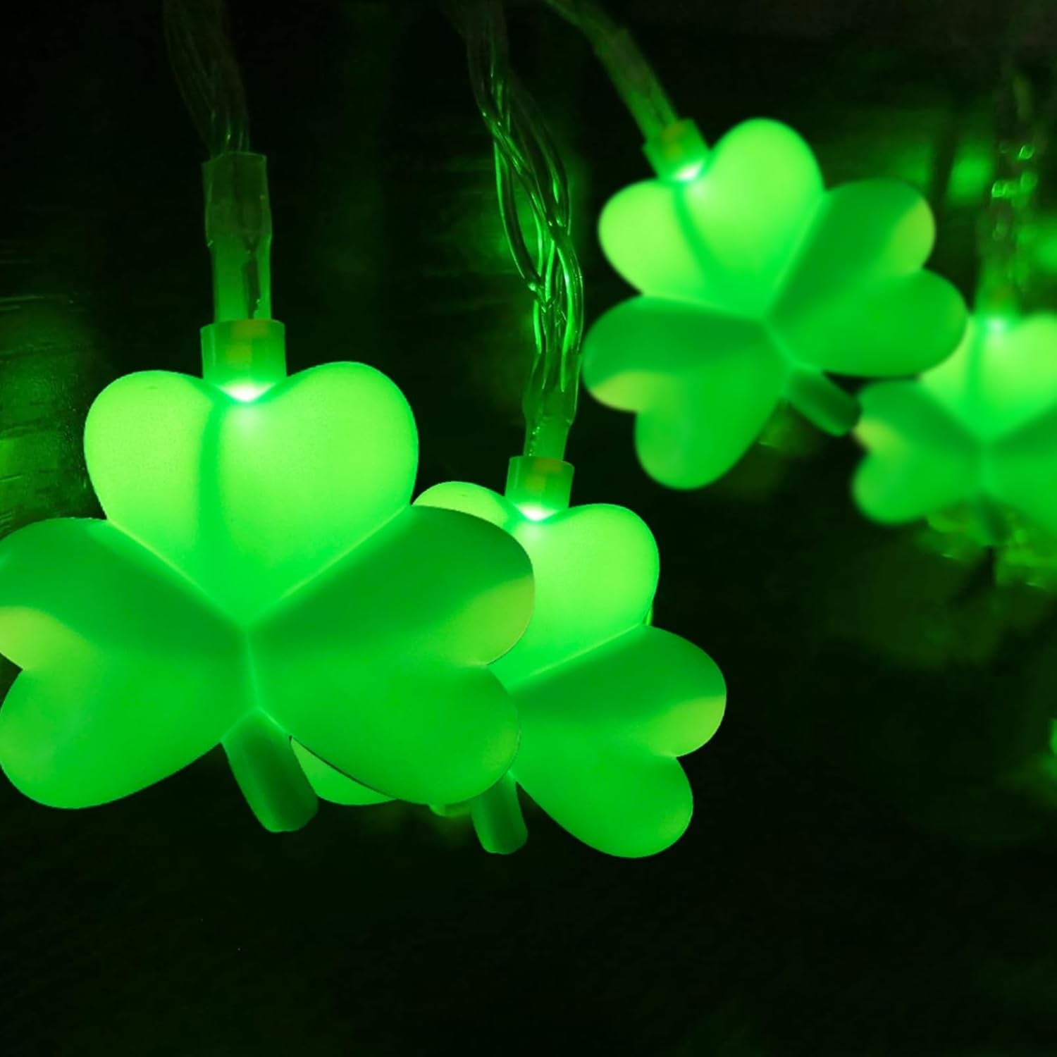 Light Up Your St. Patrick's Day with Festive 8.5Ft Shamrock String Lights! 🍀💚 Perfect for Parties, Bars, and Garden Decor!