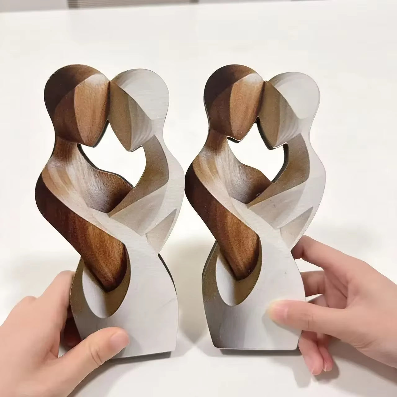 Elegant 2D Flat Wooden Couple Statue - Modern Art Sculpture for Living Room, Bedroom, and Office Decor
